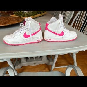 Women Air Force 1 High 'White Fuchsia